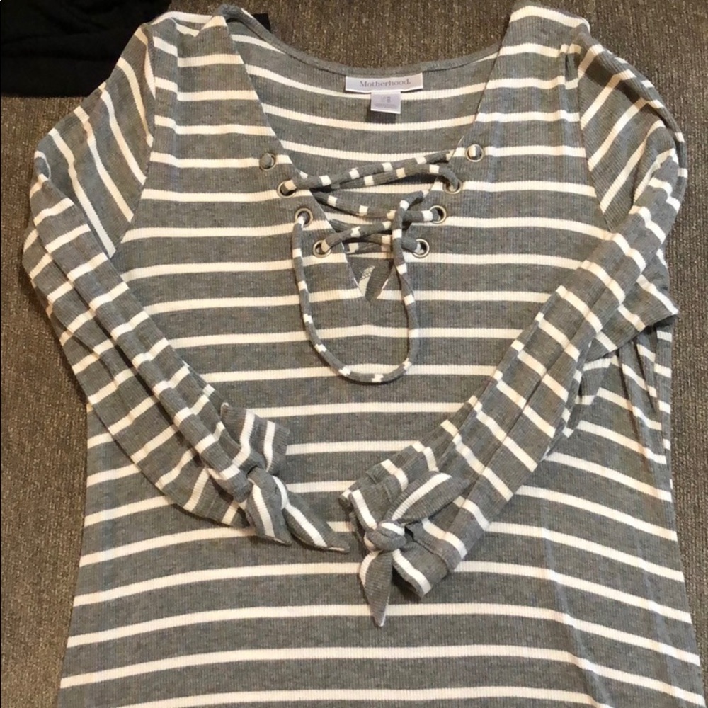 Maternity shirt